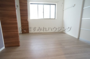 【寝室】