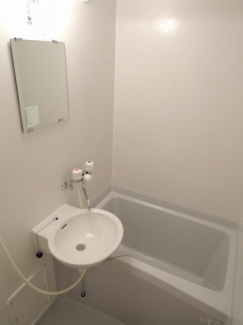洗面一体型の浴室