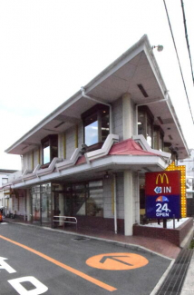 マクドナルド 摂津富田店まで411m