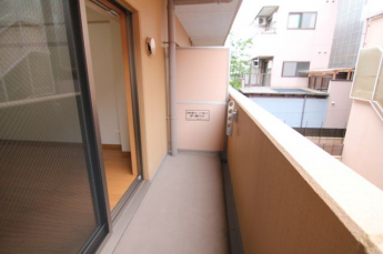 【バルコニー】