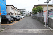 尼崎市栗山町１丁目の駐車場の画像