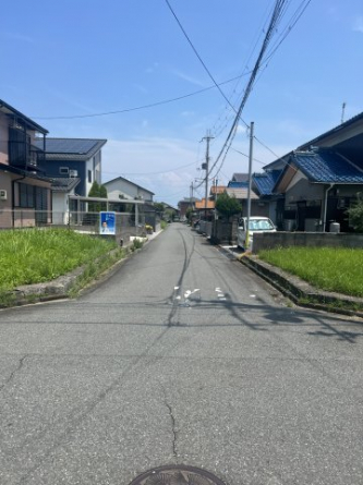 【前面道路含む現地写真】