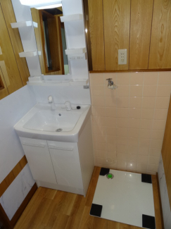 洗面脱衣所！シャワー付き洗面化粧台！