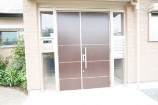 【エントランス】