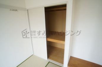 参考、同建物・反転間取りの号室