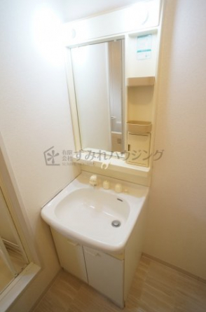 参考、同建物・反転間取りの号室