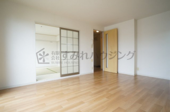 参考、同建物・反転間取りの号室