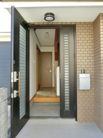 【エントランス】