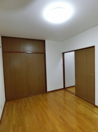 ２階洋室６帖