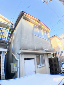 落ち着いた雰囲気の外観です