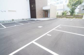 【駐車場】