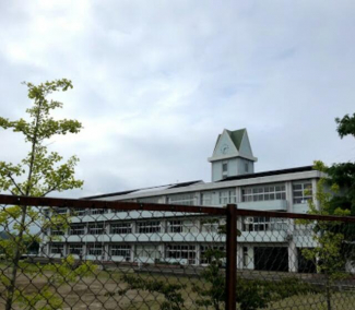 南吉成中学校まで1800m