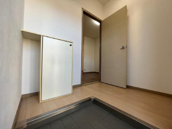 【玄関】