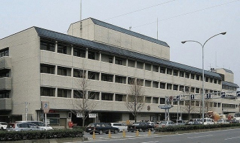 中京区役所まで630m