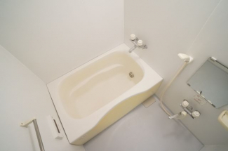 参考、同建物・反転間取りの号室