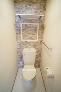 参考、同建物・反転間取りの号室