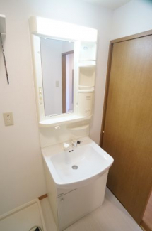 参考、同建物・反転間取りの号室