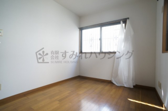 【寝室】
