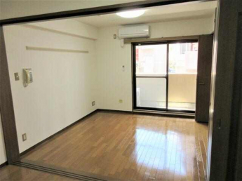 平和マンション榴ヶ岡の画像