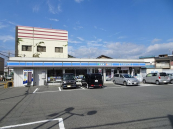 ローソン 吉祥院八条通店まで72m