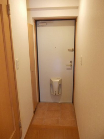 毎日通る玄関はこちらです