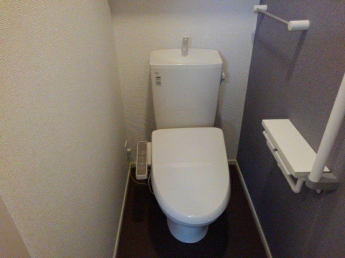 ゆったりとした空間のトイレです