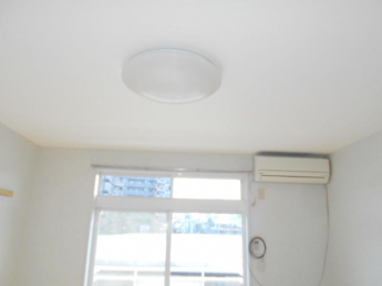 エアコン、照明器具も付いてます