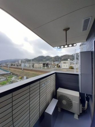 広々としたバルコニーです