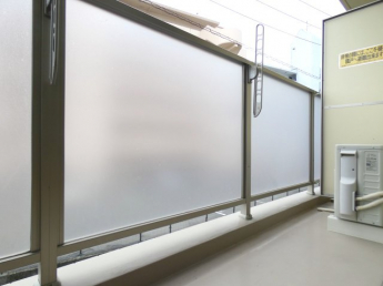 【バルコニー】