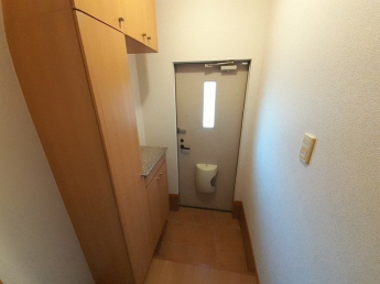 ゆったりとした玄関です