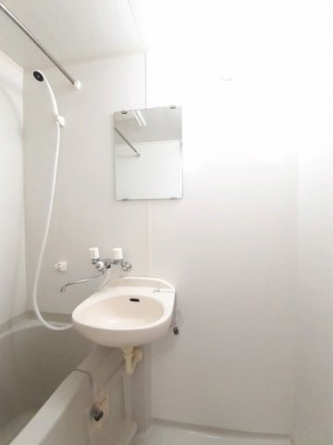 コンパクトで使いやすい洗面所