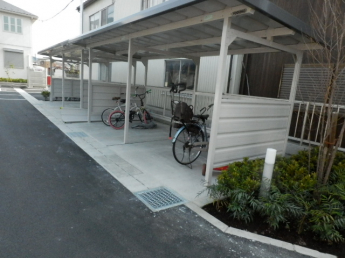 屋根付きの駐輪場です
