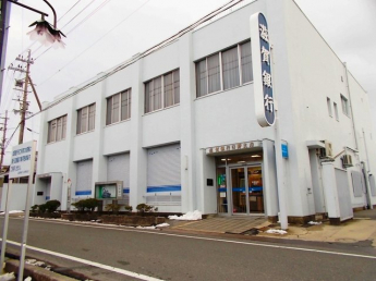 滋賀銀行日野支店まで500m