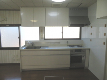 オーブン付システムキッチン