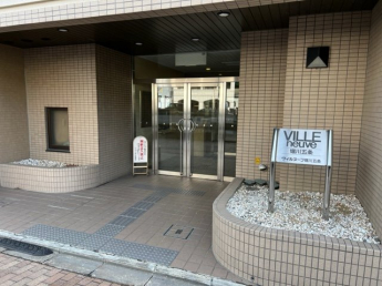 毎日通るエントランスはこのようになっています