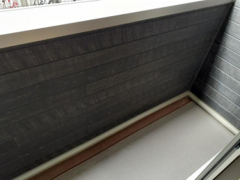 バルコニーからの眺めを楽しみながら食事をしませんか