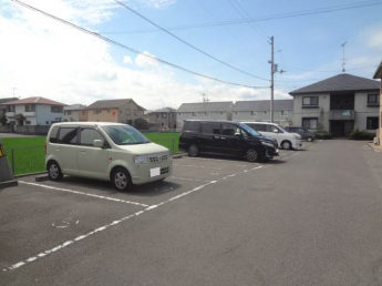 【駐車場】
