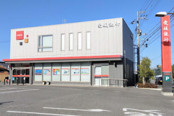 愛媛銀行川東支店まで1777m
