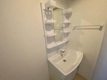 バス追い炊き機能付きです・窓もあり