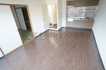 参考、同建物・反転間取りの号室