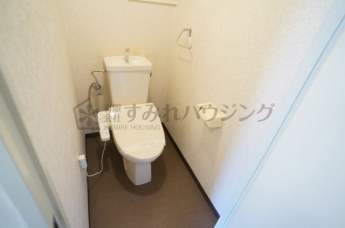 参考、同建物・反転間取りの号室