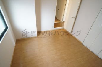 参考、同建物・反転間取りの号室