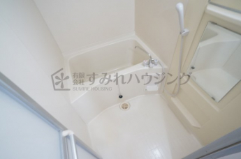 参考、同建物・反転間取りの号室