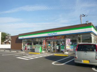 ファミリーマート新居浜萩生店まで308m