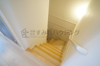 参考、同建物・反転間取りの号室