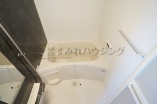 参考、同建物・反転間取りの号室