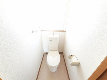 清潔感のあるトイレです