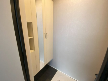 【玄関】