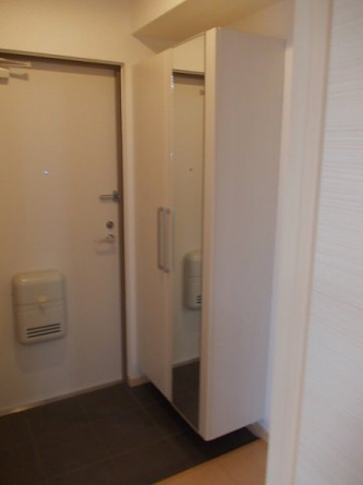 シンプルで使いやすい玄関です