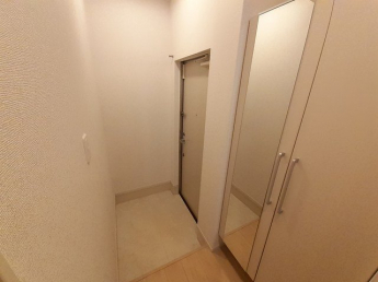 ゆったりとした玄関です